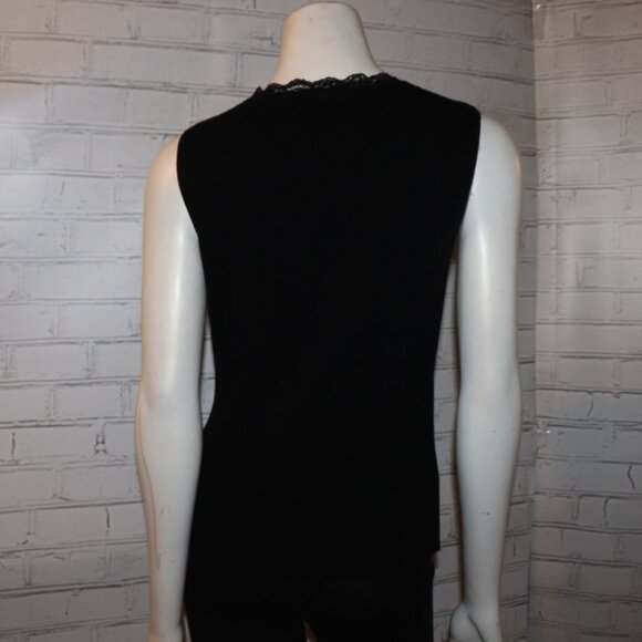 🖤🌸 Designers Originals Lace Trim Tank · Size M · Sleek & Feminine - Picture 7 of 7